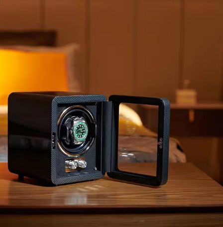 Remontoir Automatique « Astre Noir » – 1 Montre